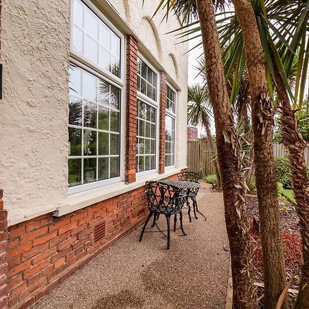 Yardley Manor Villa Scarborough Eksteriør bilde