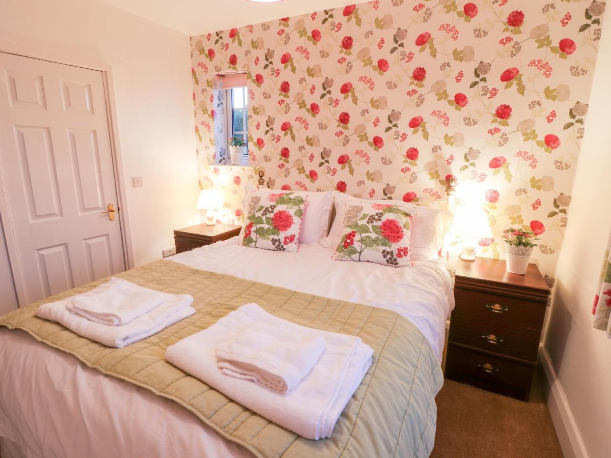 Yardley Manor Villa Scarborough Eksteriør bilde